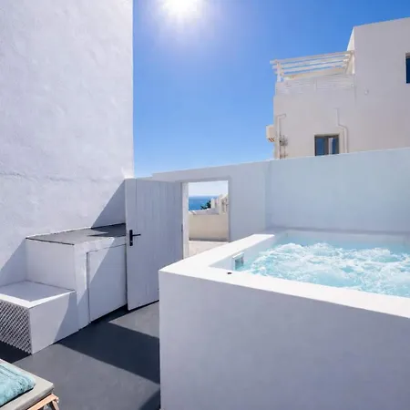 Iliana's Getaway - Private With Jacuzzi *