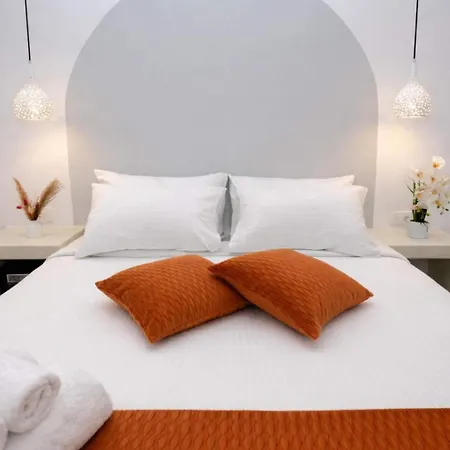 Iliana's Getaway - Private With Jacuzzi Apartmán *