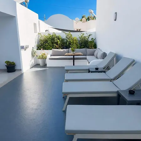 Iliana's Getaway - Private With Jacuzzi Apartmán *